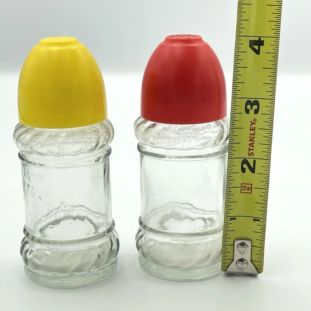 1960's Glass Salt & Pepper Shakers‎ Red & Yellow Plastic Tops 4
